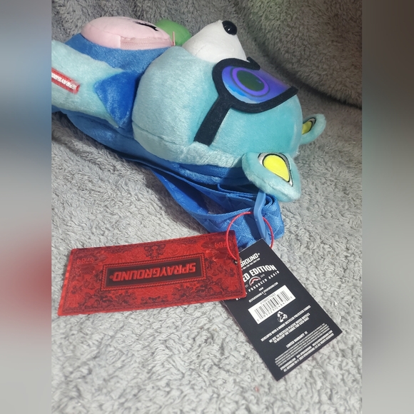 Sprayground LITTLE BEAR VANDAL CROSSBODY - Picture 14 of 16